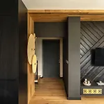 Salamandra Luxury With Jacuzzi By Bqqk فيلة