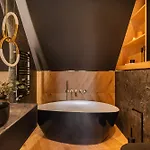Salamandra Luxury With Jacuzzi By Bqqk فيلة