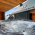 Salamandra Luxury With Jacuzzi By Bqqk 빌라 코스실리스코