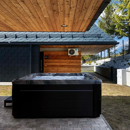 Salamandra Luxury With Jacuzzi By Bqqk Vila