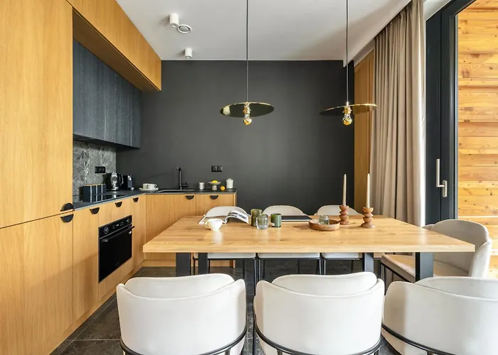 Villa Salamandra Luxury With Jacuzzi By Bqqk